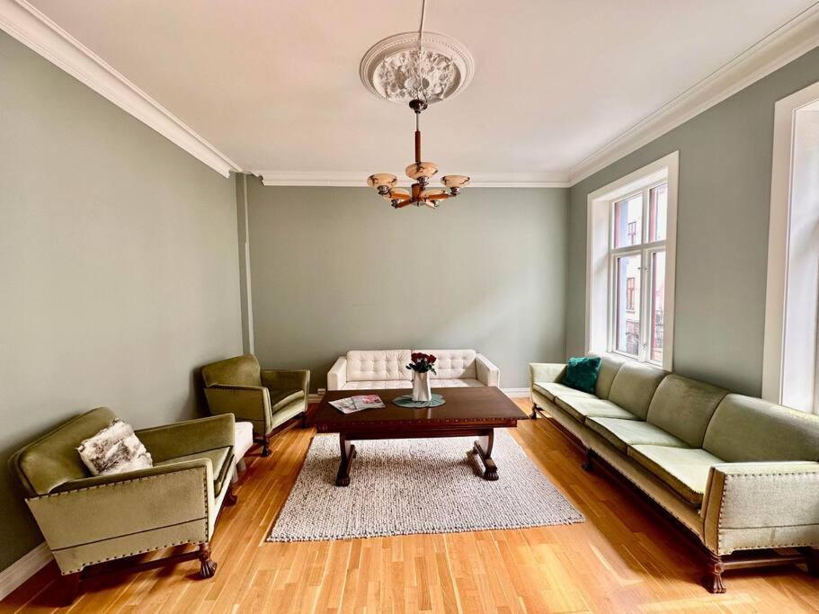 Unik Jugend Leilighet I Sentrum Apartment Alesund Ngoại thất bức ảnh
